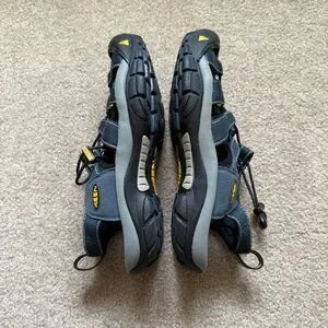 Keen | Shoes | Keen Newport H2 Mens 85 Sandals Closed Toe 